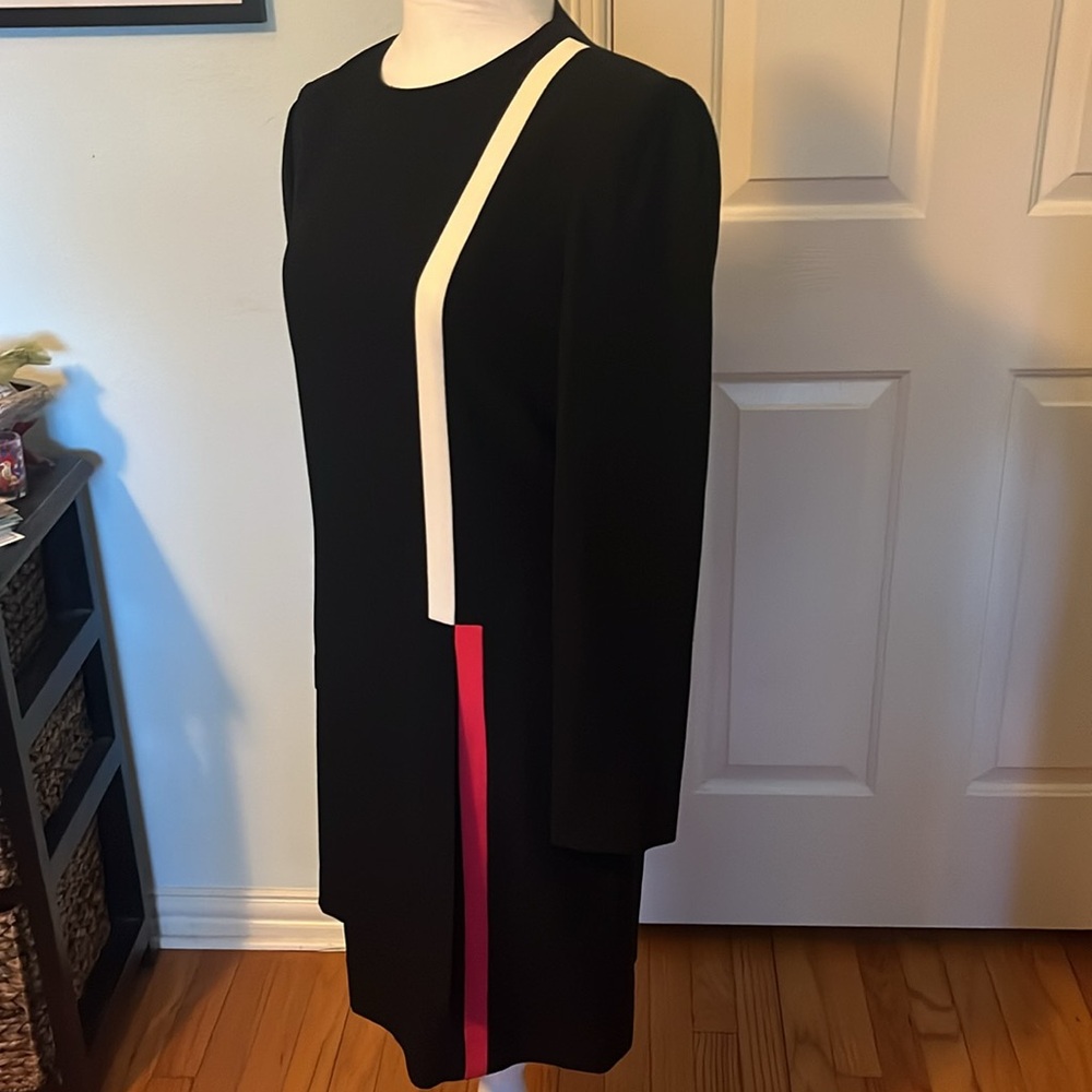 Vintage
Liz Claiborne Black Long Sleeve
Sheath Lined Crepe Dress size 6 - Picture 7 of 8